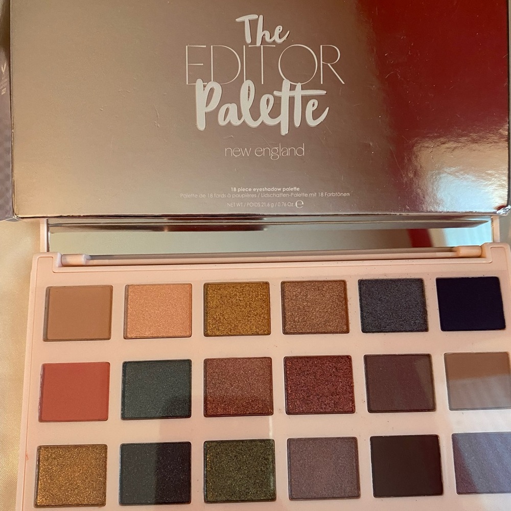 New in box eyeshadow palette Ciate Editor Palette